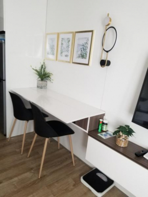 Charming Mesavirre garden condo